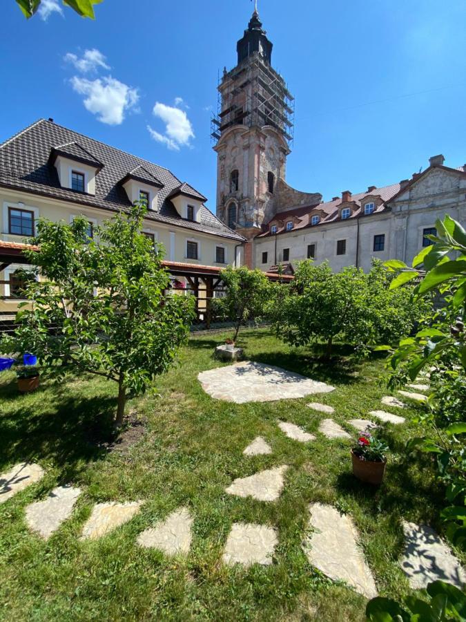 Spadok Hotel Kamjanyi Potoki Kültér fotó